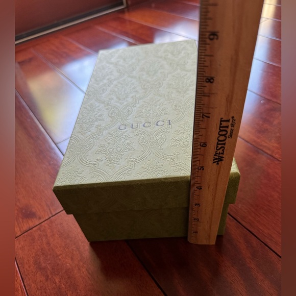 Empty Gucci Box - Picture 9 of 9